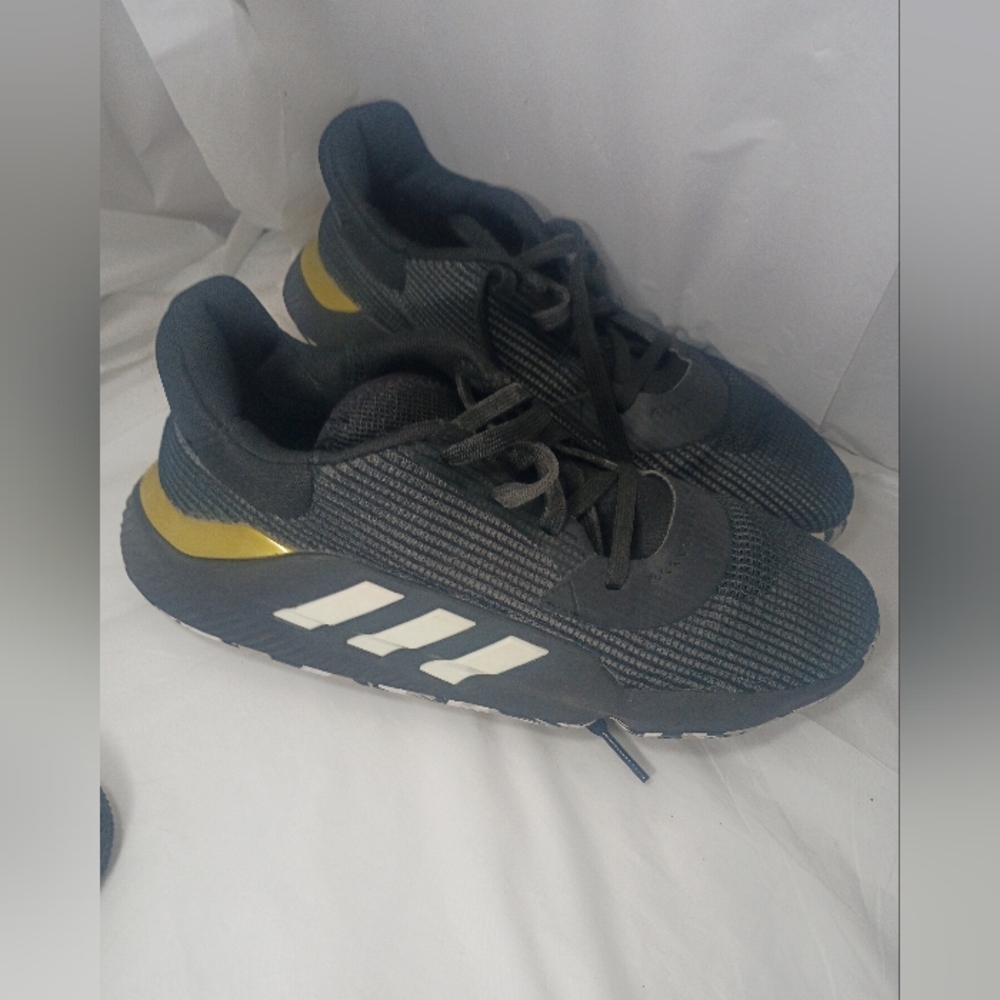 Adidas Pro Bounce 2019 Low ID Player Men’s Size 11 Basketball Shoe